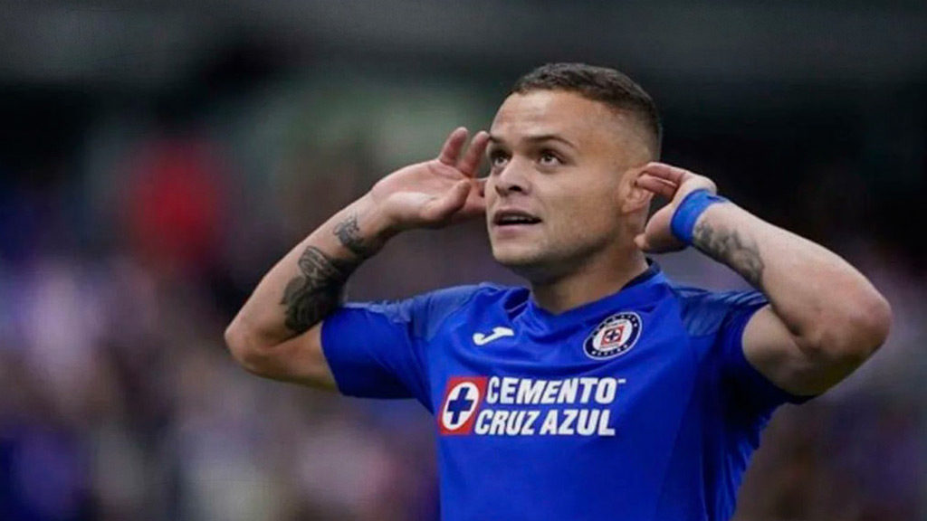 Jonathan Rodríguez iría a Cagliari o PSV por 17 millones