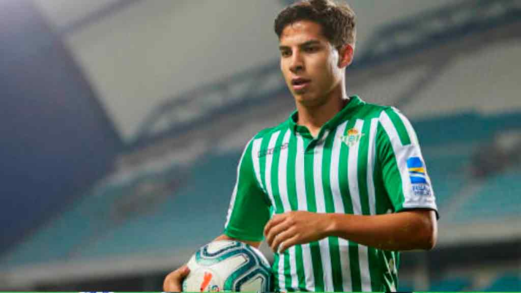 Chucky Lozano y Diego Lainez, rechazados por Barcelona