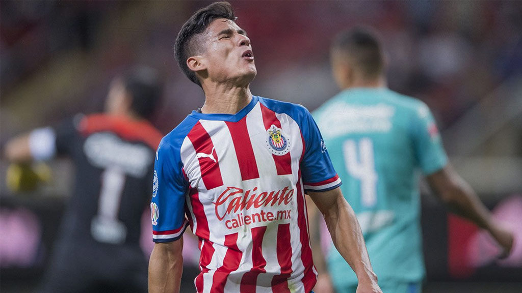 Manchester City reclama a Chivas pago por Uriel Antuna