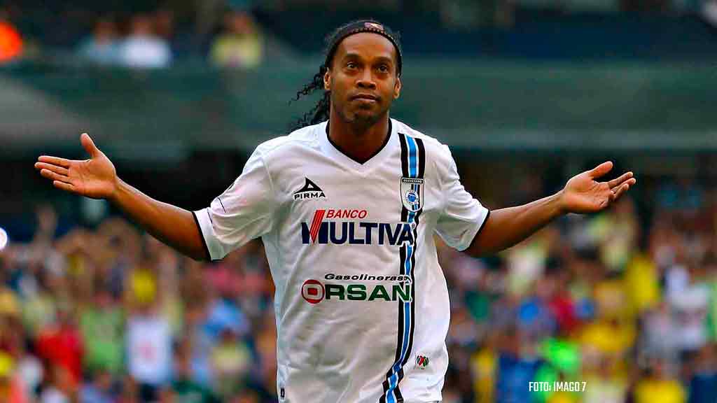 Adolfo Ríos salió de Gallos Blancos por llegada de Ronaldinho