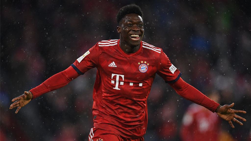 Alphonso Davies, segundo jugador más valioso de Concacaf