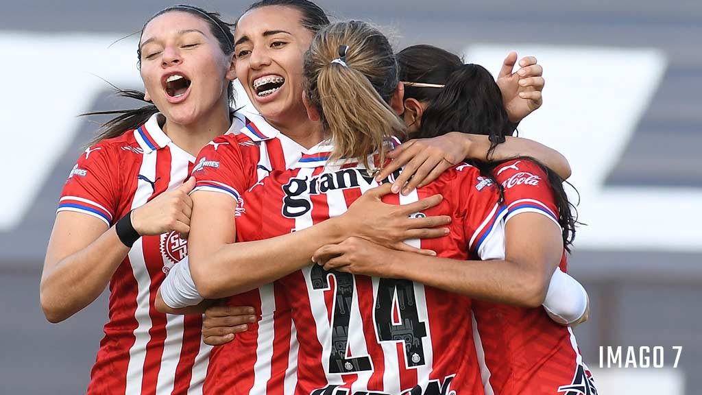 Chivas Femenil golea a Juárez en el arranque del Guard1anes 2020