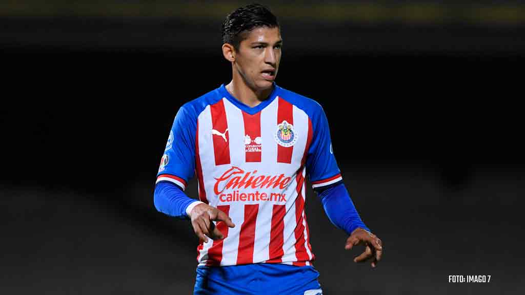 Chivas pierde a Ángel Zaldívar para el duelo contra Santos