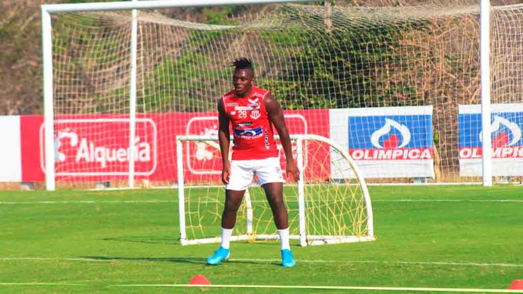 Cruz Azul y Pachuca interesados en jugador que no brilló en Santos