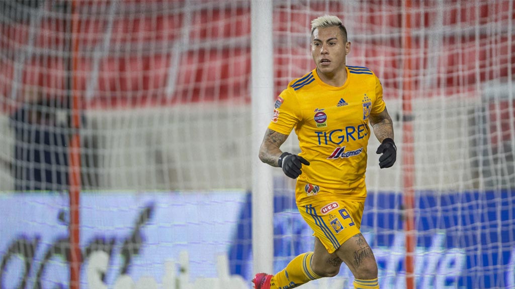 Eduardo Vargas sigue en la mira del Atlético Mineiro