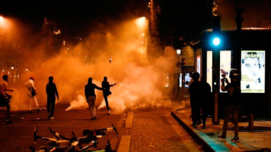 Reportan disturbios entre la policía y aficionados del PSG