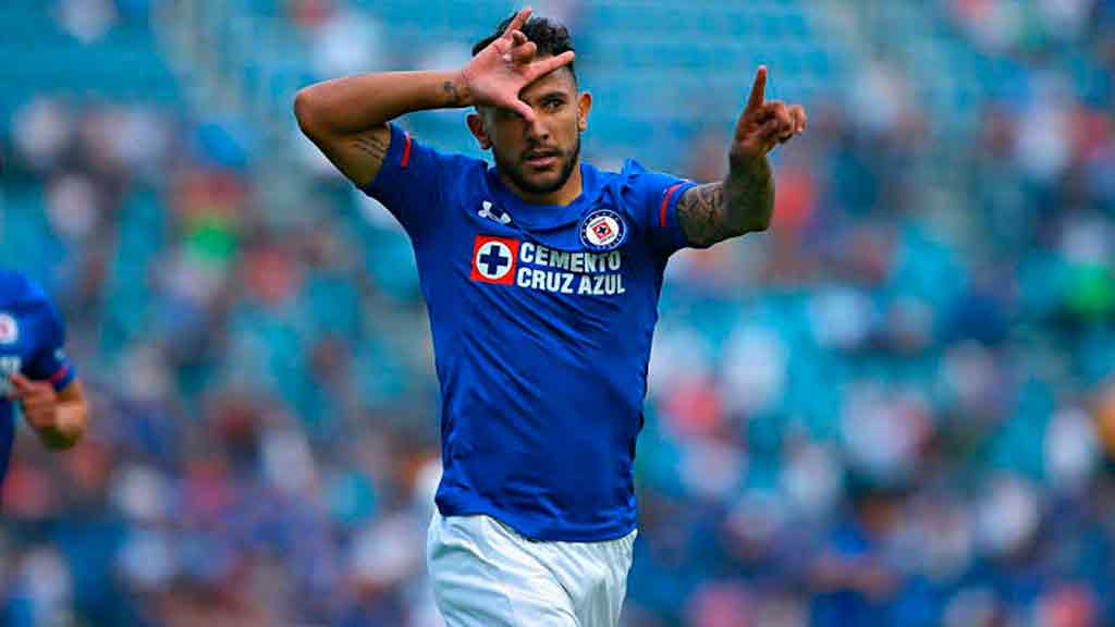 Walter Montoya tendría que regresar a Cruz Azul