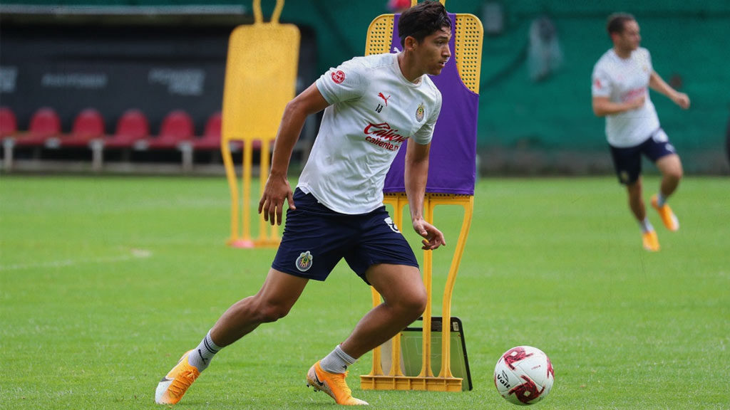 Ángel Zaldívar cerca de regresar con Chivas