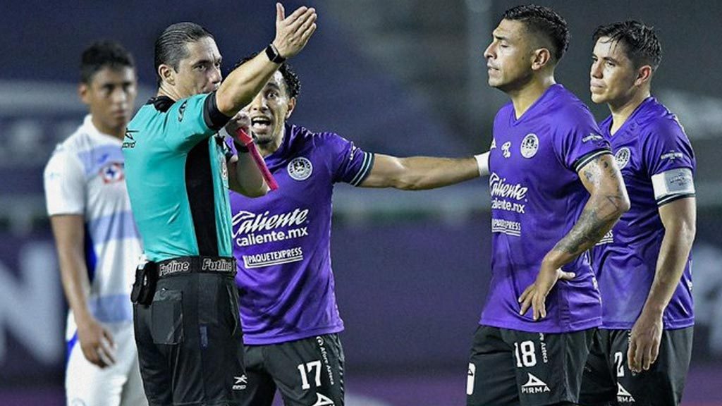 Arturo Brizio aclara gol de 'Cabecita' Rodríguez