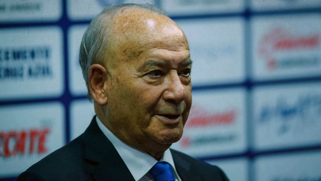 Billy Álvarez; suspenden orden de aprehensión en su contra