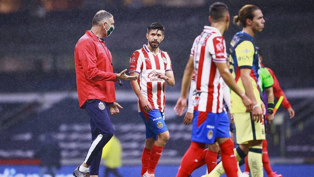 Reglamento de Chivas prohíbe cambiar camiseta con América