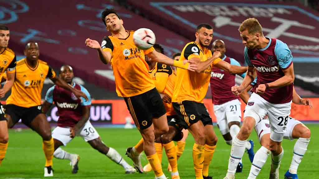 El autogol de Raúl Jiménez contra el West Ham