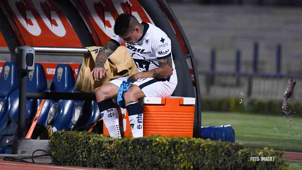 El berrinche de Iturbe en el Pumas vs Necaxa