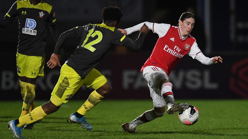 Mexicano Marcelo Flores entrena con primer equipo del Arsenal