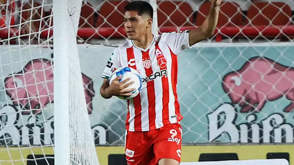 Martín Barragán de Necaxa responde a insultos de afición