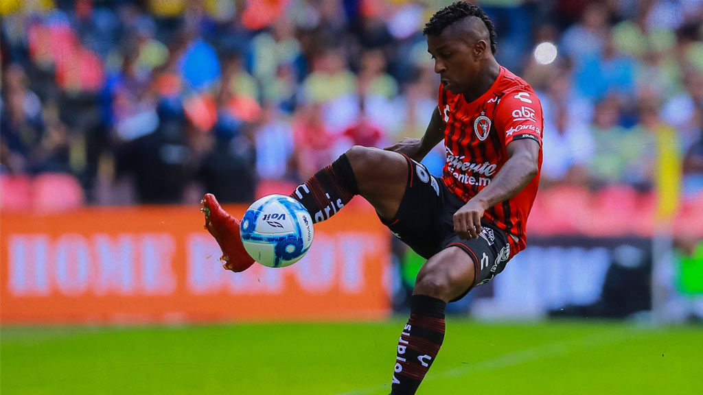 Miller Bolaños, cerca de quedar fuera de Xolos