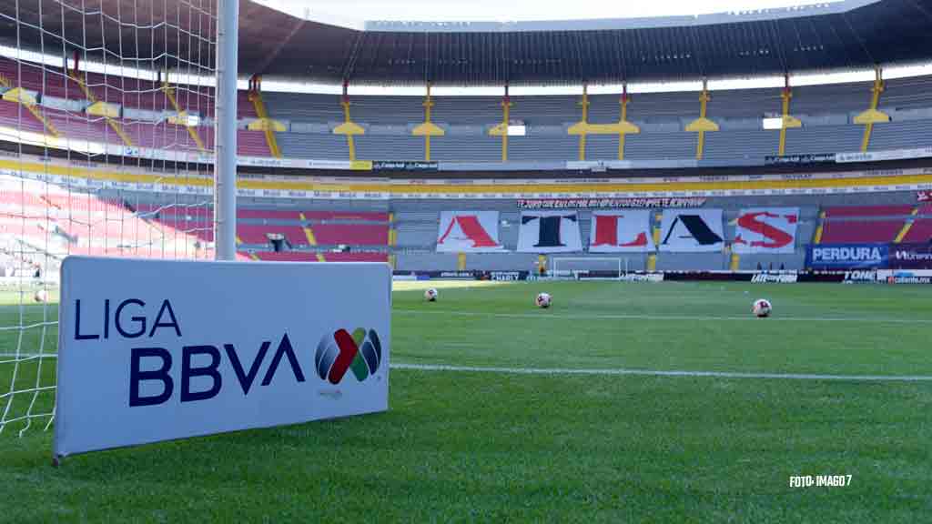 Atlas y Chivas esperarían hasta Liguilla para abrir estadios