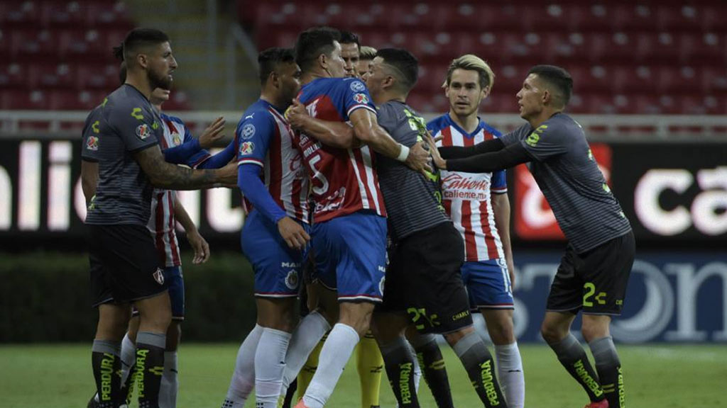 Dónde ver en VIVO Chivas vs Atlas del Guard1anes 2020