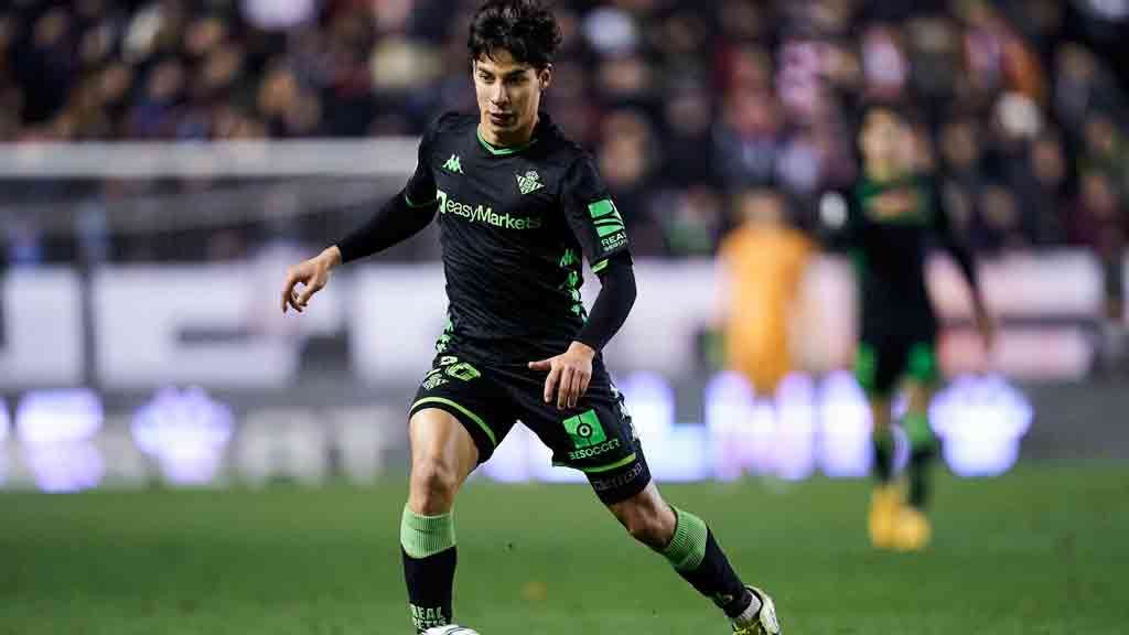 Diego Lainez no saldrá del Betis esta temporada