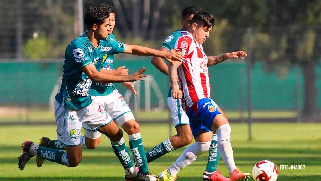 El golazo de Chofis López con Chivas Sub-20