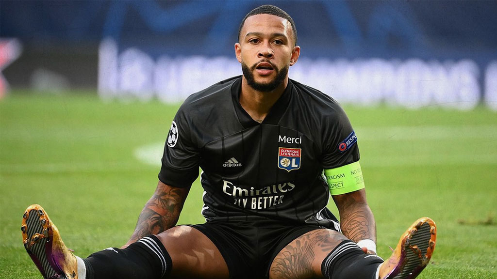 Memphis Depay, decepcionado por fallido fichaje a Barcelona