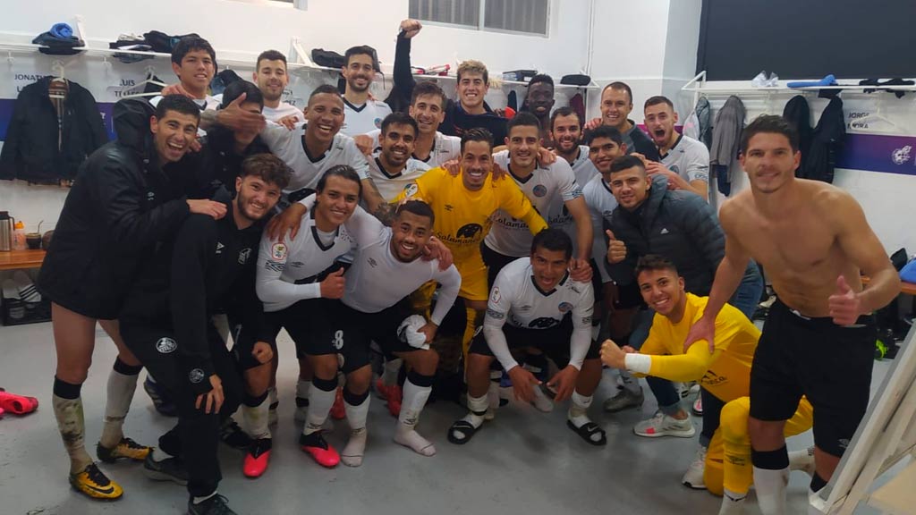 Mexicanos comandan victoria del Salamanca en España