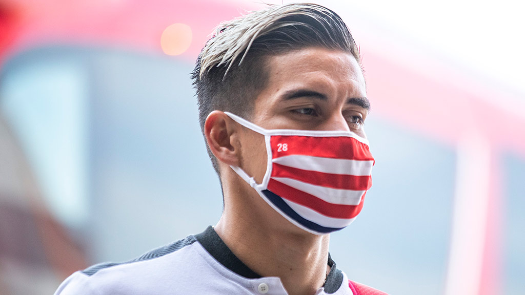 oficial-chivas-separa-a-dieter-villalpando