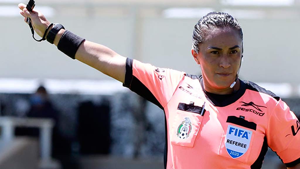 Quién es Lucila Venegas, arbitra ganadora del premio nacional del deporte