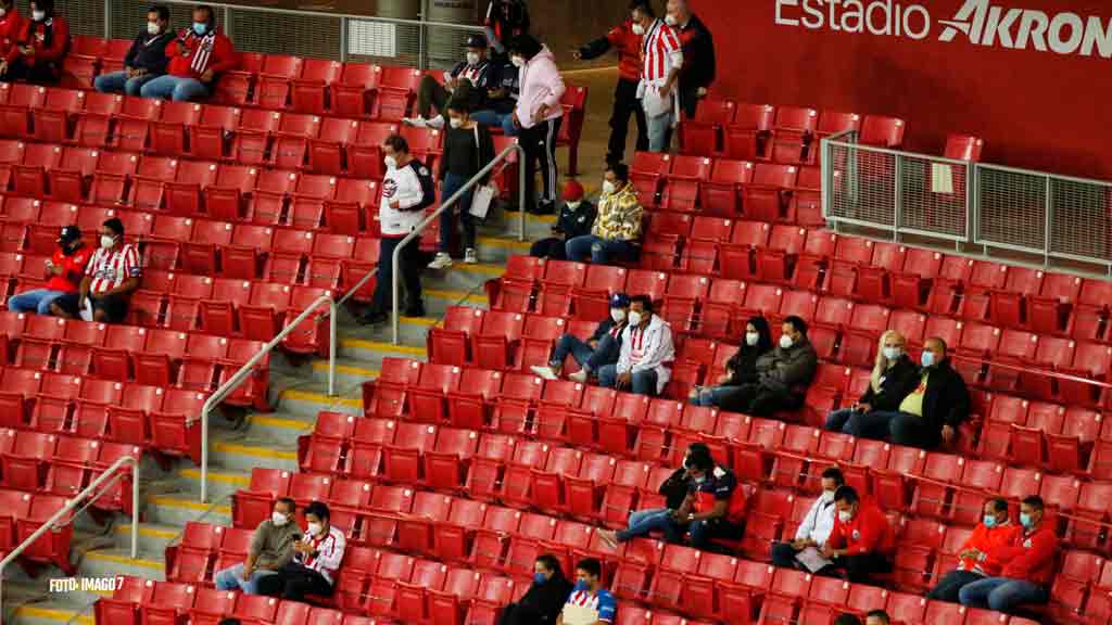 Alfaro confirmó que no habrá público en semifinal entre Chivas y León