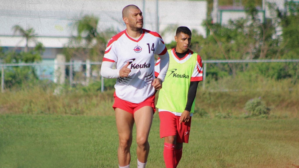 Chatón Enríquez pagó de su sueldo a jugadores de Veracruz