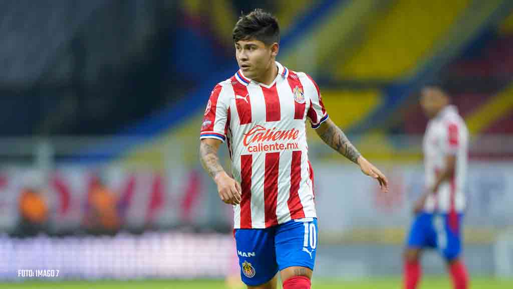 ¿Cuánto perderían las Chivas con la salida de jugadores?