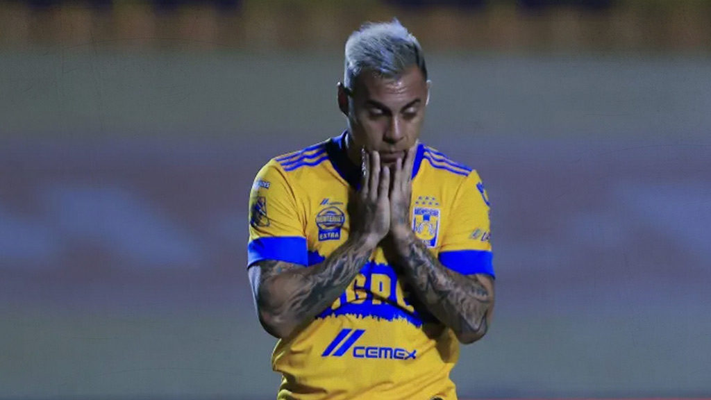 OFICIAL: Eduardo Vargas sale de Tigres UANL