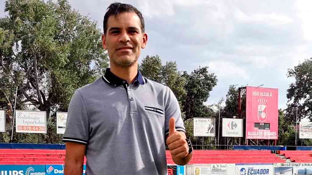 Golean a Rafael Márquez en su debut como técnico