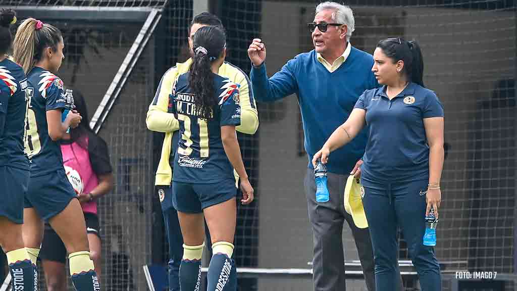 Leonardo Cuellar America Femenil