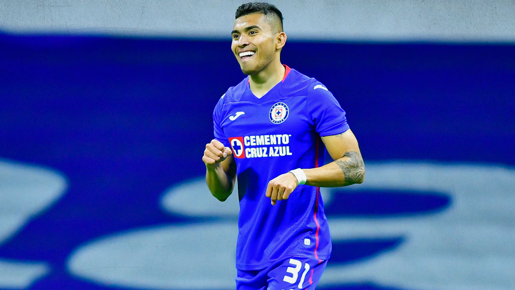 Orbelín Pineda presiona a Cruz Azul por una renovación