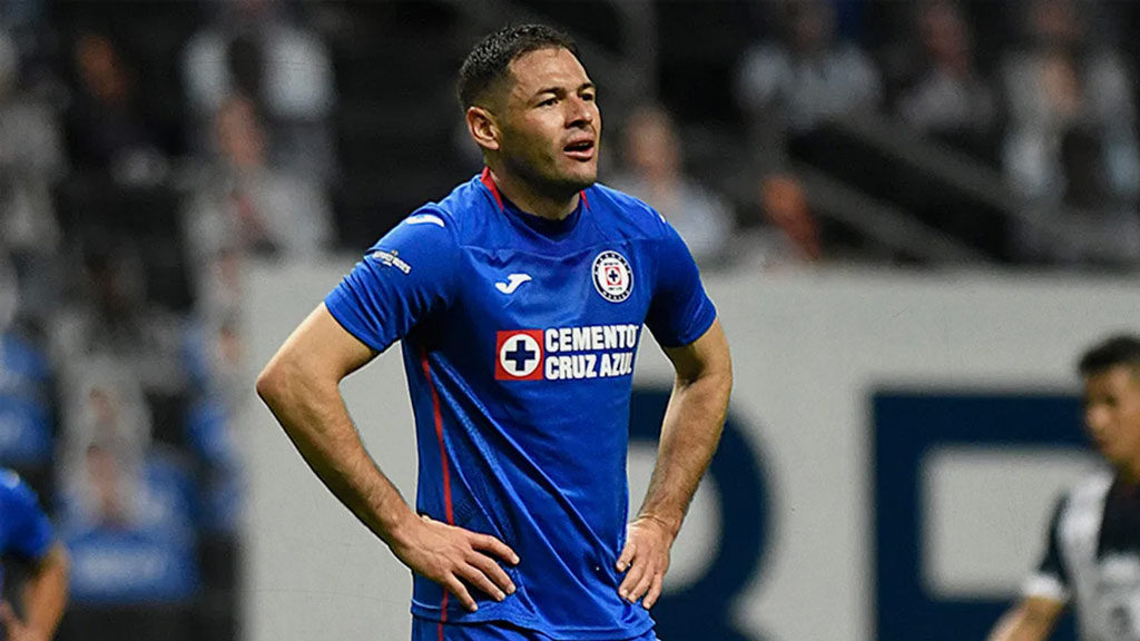 Pablo Aguilar no renovaría con Cruz Azul