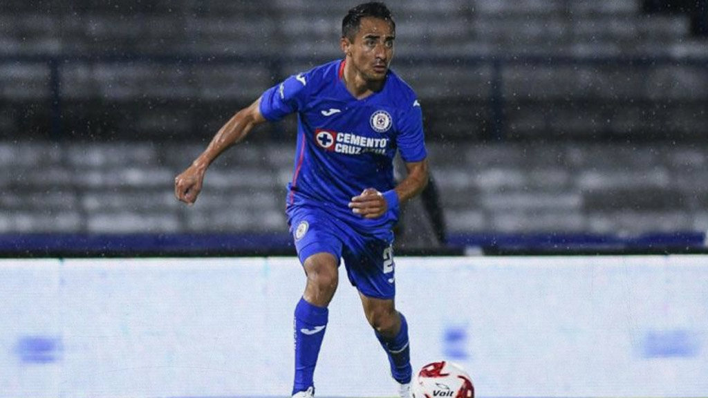 Rafa Baca renueva con Cruz Azul hasta 2022