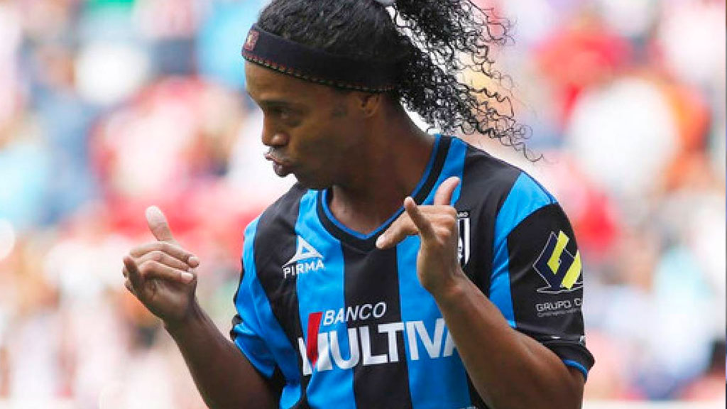 Ronaldinho pedía entrenar de noche en Querétaro