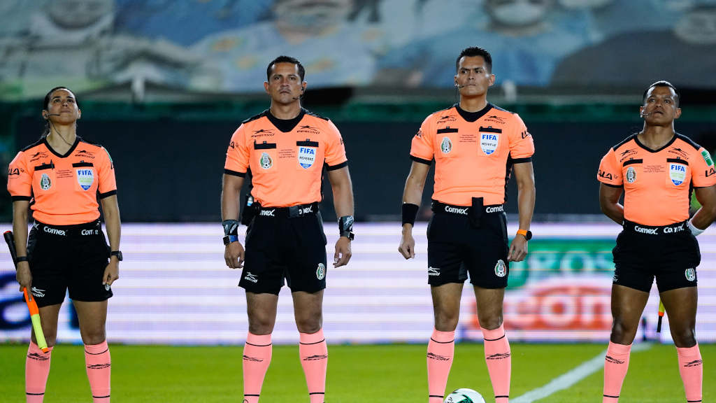 Árbitros no respetan semáforo rojo en CDMX