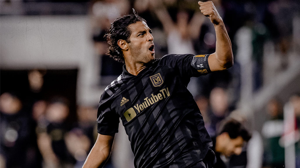 Carlos Vela renueva con LAFC para el 2021