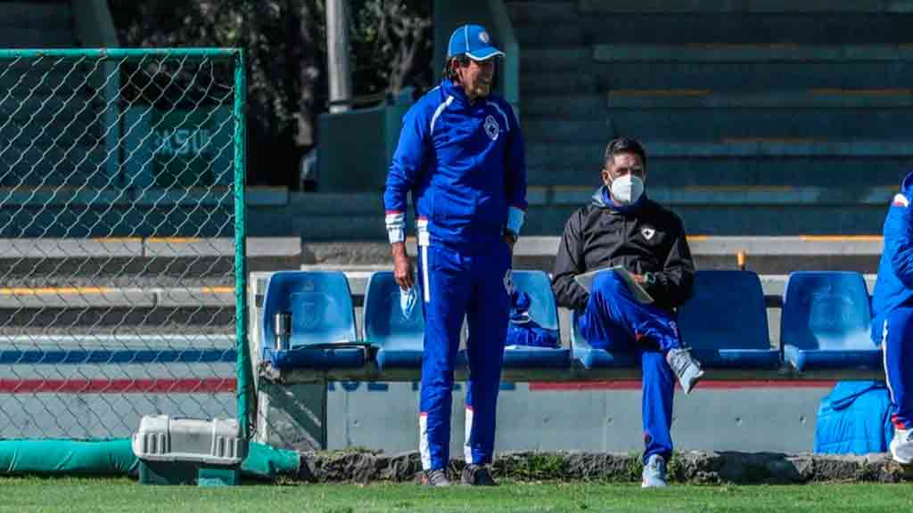 Cruz Azul Femenil confirmó llegada de Carlos Roberto Pérez