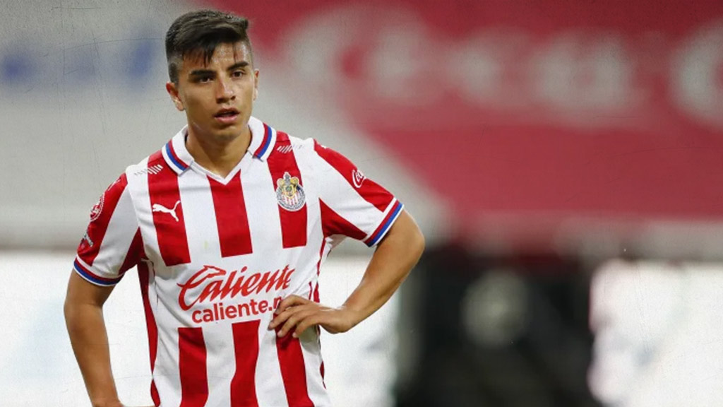 Chivas busca salida de Fernando Beltrán