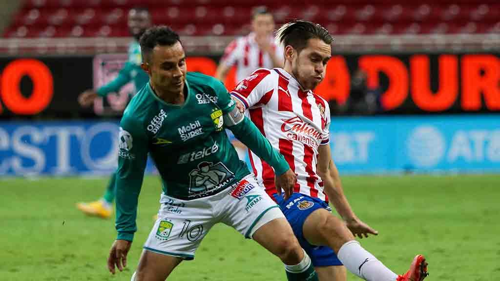 León y Chivas empatan en las semifinales de ida del Guard1anes 2020