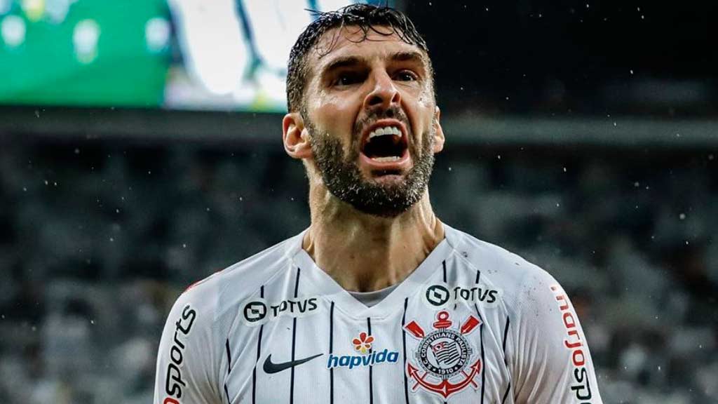 Mauro Boselli le dijo adiós a Corinthians