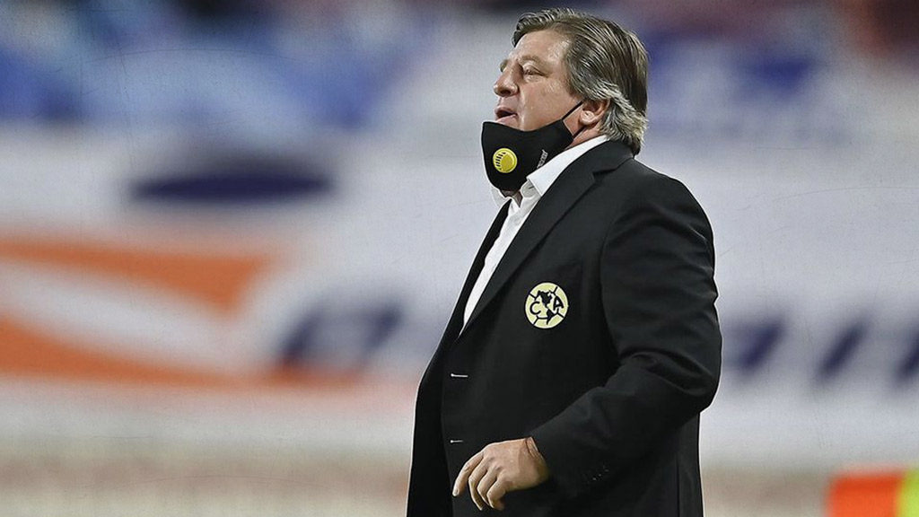 Miguel Herrera recMiguel Herrera habló sobre el supuesto fichaje de Carlos Vela