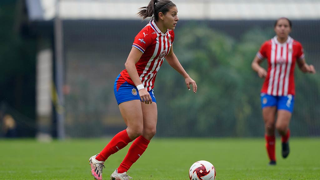 Norma Palafox deja Chivas para volver al Exatlón