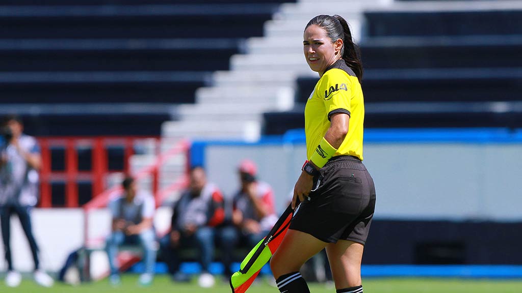 Quién es Karen Díaz, la primera mujer árbitra en una final de Liga MX