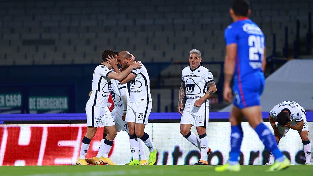 Video: Dinenno y González tienen a Pumas cerca de la remontada ante Cruz Azul