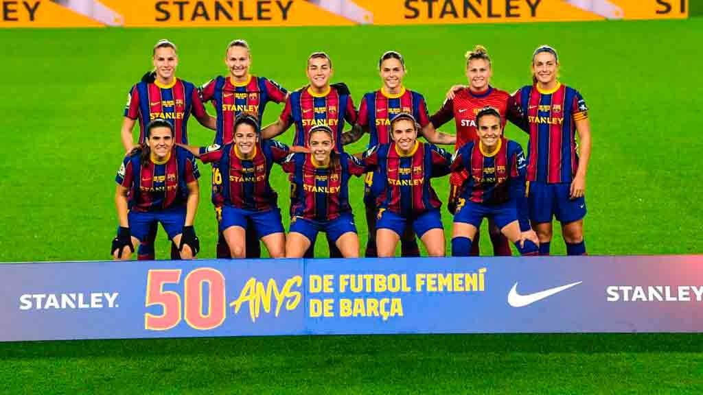 Barcelona femenino golea en su primer partido en el Camp Nou