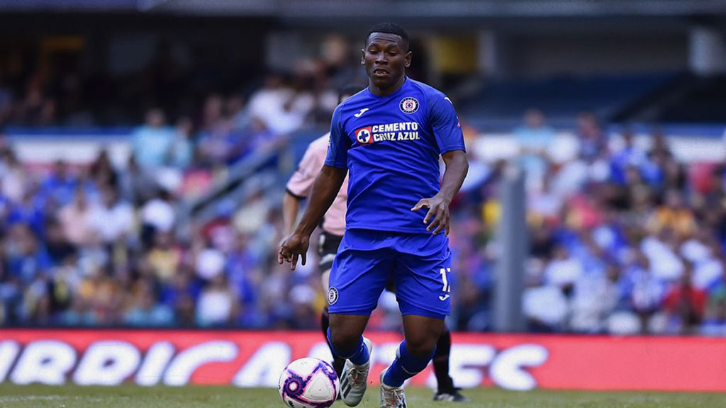¿Bryan Angulo interesa al Emelec?